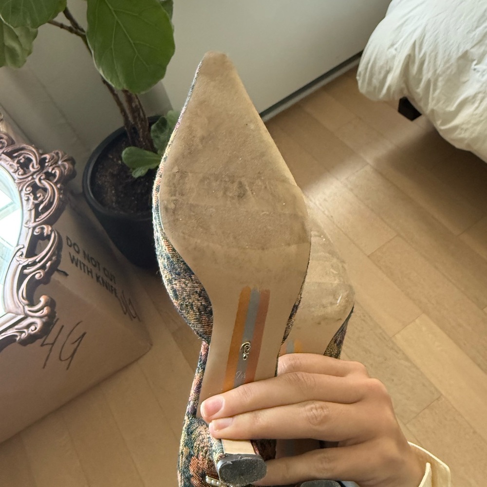 Sam Edelman Floral Mules with Pearl Accent - Picture 4 of 5